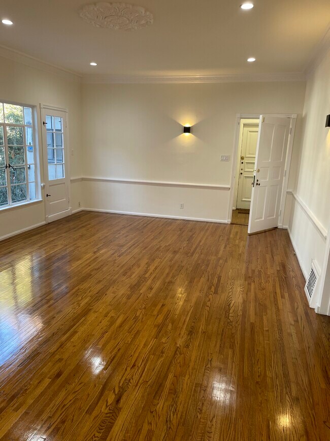 9830 Charleville Blvd Apartment For Rent in Beverly Hills, CA