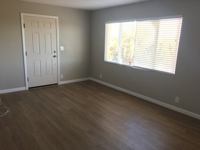 Photo - SOC T 24762 Unidad B