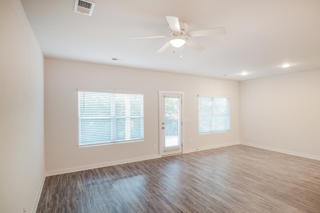 Photo - 5572 Cathwick Trce