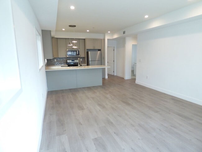 Photo - 1258 N Hobart Blvd Unidad 1258 N Hobart Blvd