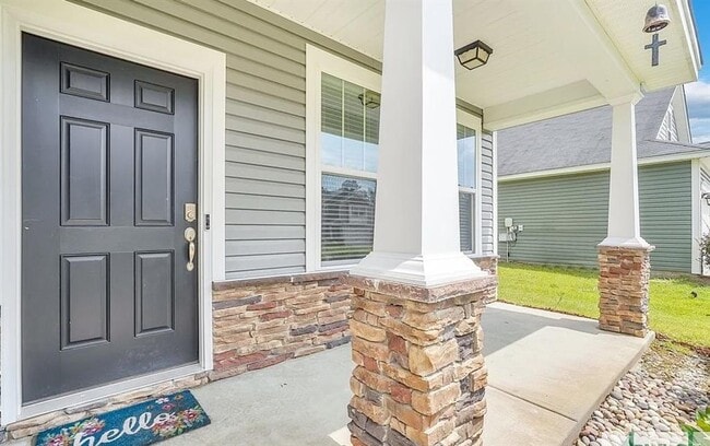 Photo - 365 Southwilde Way