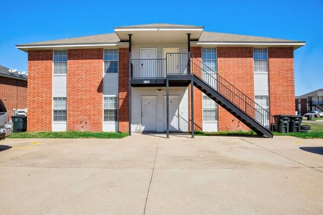 Photo - 5705 Greengate Dr Unit C