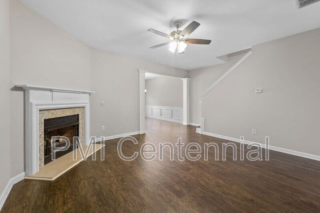 Photo - 2048 Lakeshore Overlook Cir NW