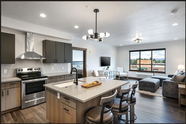 540 Nucleus Ave Unit 304