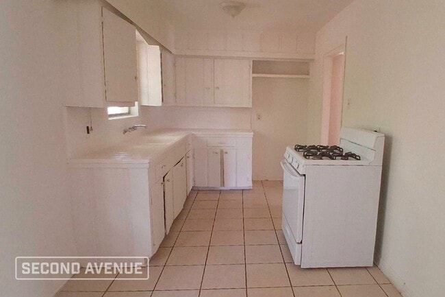 Photo - 343 E Delz Dr