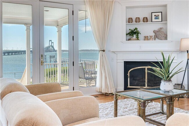 Photo - 131 Washington St