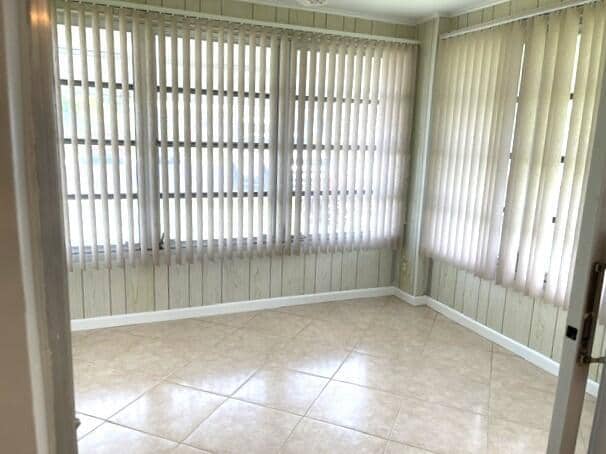 Photo - 1202 S Drive Cir