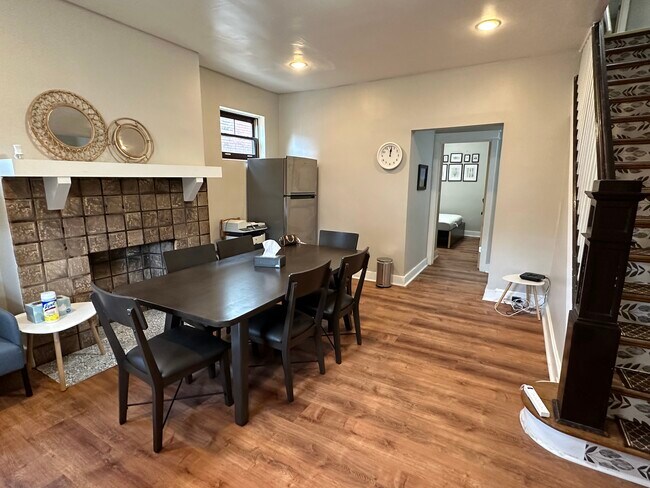 Photo - 2019 Wightman St