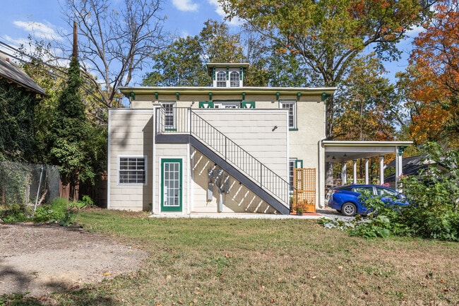 Photo - 131 W Walnut Ln Unidad 2