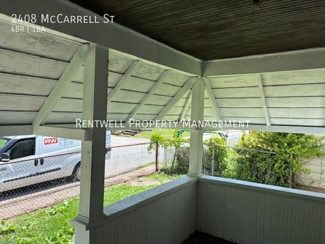 Photo - 2408 McCarrell St