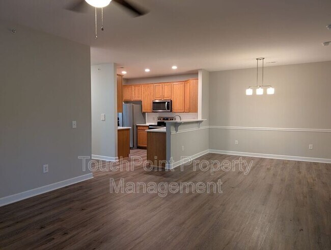 Building Photo - 16246 Redstone Mountain Ln Rental
