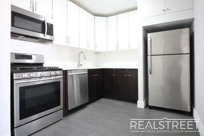 Photo - LUXURY 3 BR in Queens! Unidad 301