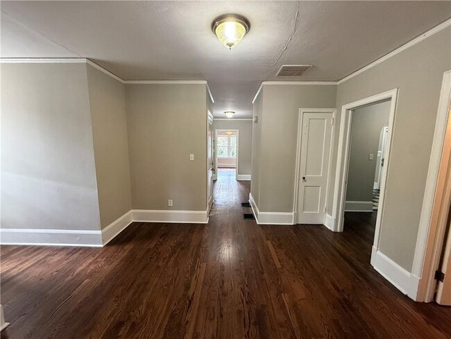 Photo - 300 Forrest Ave