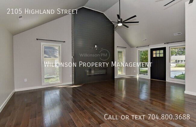 Photo - 2105 Highland St