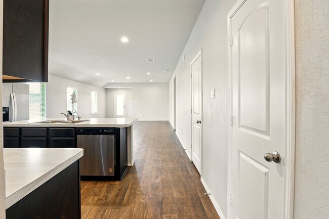 Photo - 21402 Wimborne Glen Wy