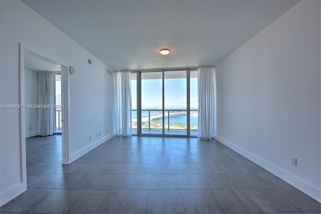 Photo - 888 Biscayne Blvd Unidad 2410