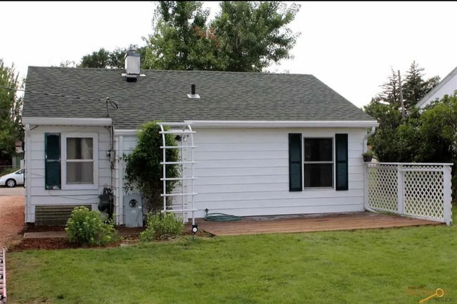 Photo - 234 St Francis St