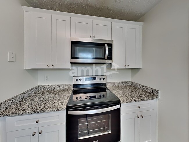 Photo - 621 Everlasting Way