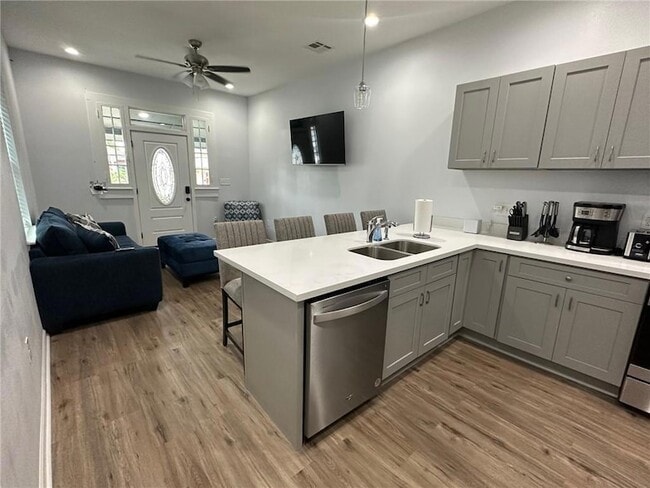 Photo - 4221 General Ogden St