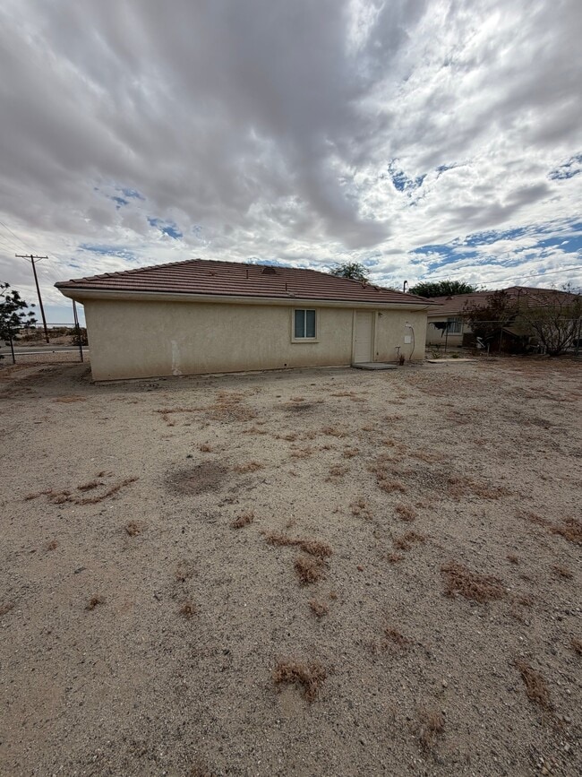 Photo - 1332 Persimmon Ave