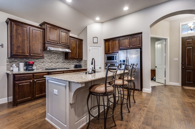 Photo - 2204 Yorktown Dr