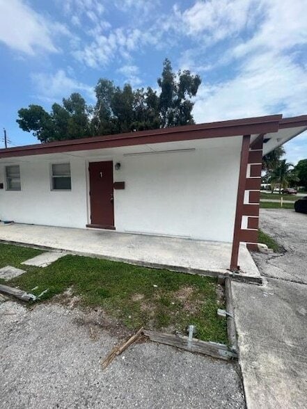 Photo - 327 Silver Beach Rd