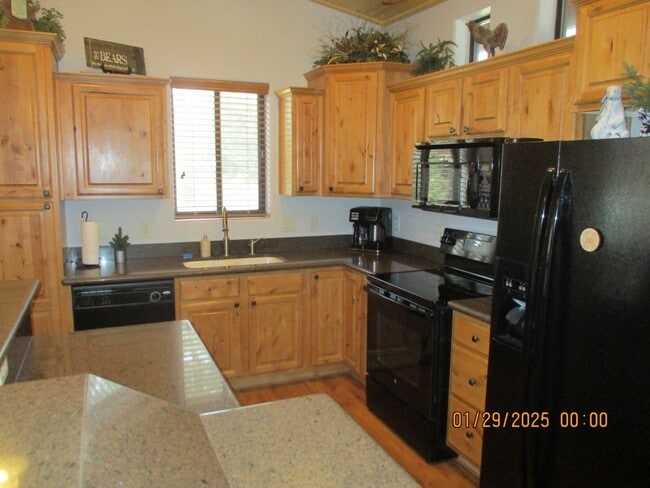 Photo - 950 S Spirea Ln