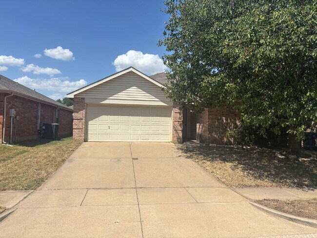 Building Photo - 3 Bed, 2 Bath Home in Crowley - Great Location!