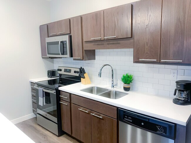 Photo - 1400 E Walnut St Unidad SI ID1036753P