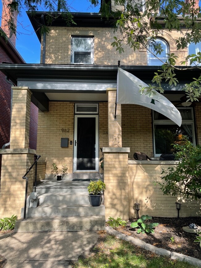 Building Photo - 962 Mount Pleasant Ave Rental