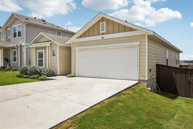 11604 Comano Dr