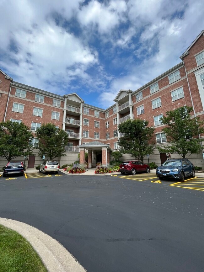 Photo - 153 Pointe Dr Condo Unit 110