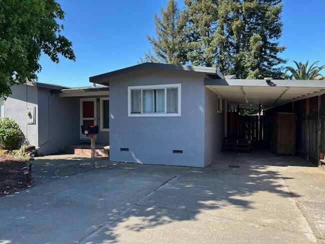 Charming 4 Bedroom, 2 Bath Home in Novato ... - Charming 4 Bedroom, 2 Bath Home in Novato ...