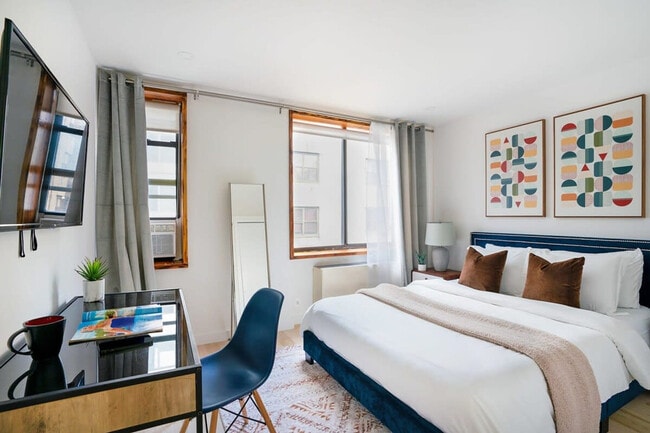 Photo - 244 E 75th St Unidad FL4-ID1021963P