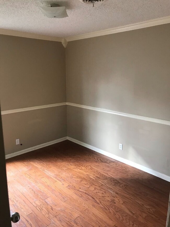 Photo - Beautiful 3 bedroom home! 1/2 off 1st month rent!!!