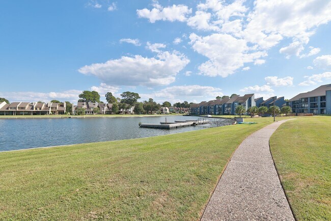 Photo - 12600 Melville Dr Unidad 318B