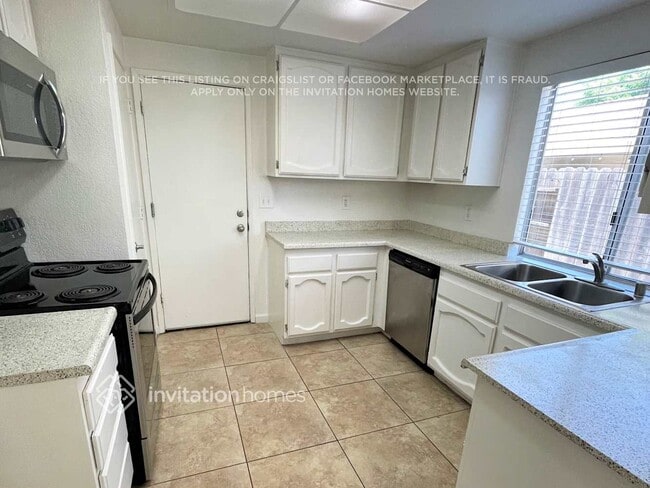 Photo - 2906 Erin Dr