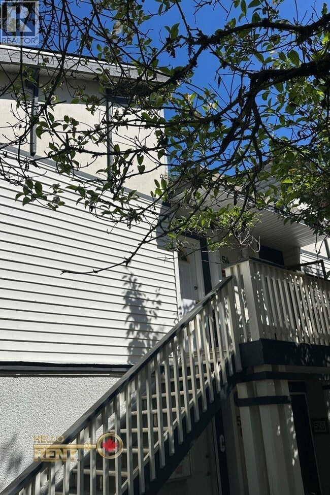 Photo - 912 Premier St