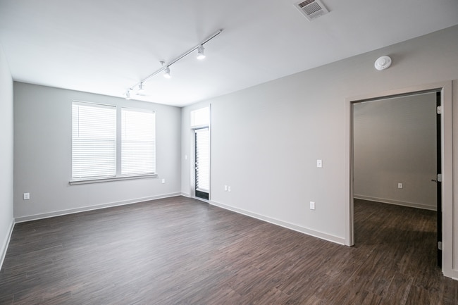 Photo - Madison Midtown