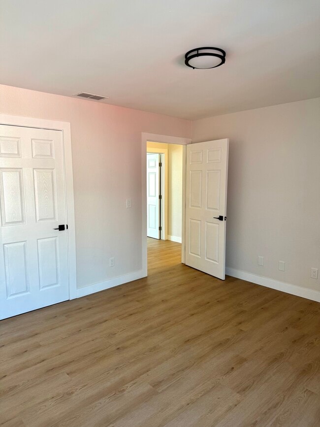 Altadena Townhouse Apartments
