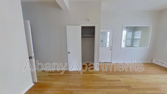 Photo - 420 Delaware Ave