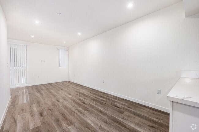 Townhome - 2BR, 2BA - 1256SF - Dining Room