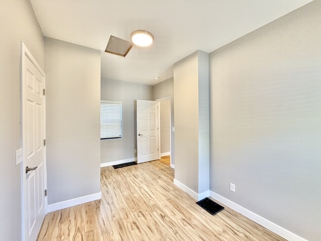 Photo - 425 S Jackson St