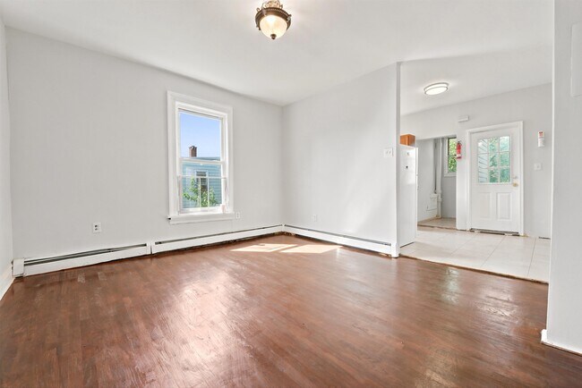 Photo - 25 W 19th St Unit 2