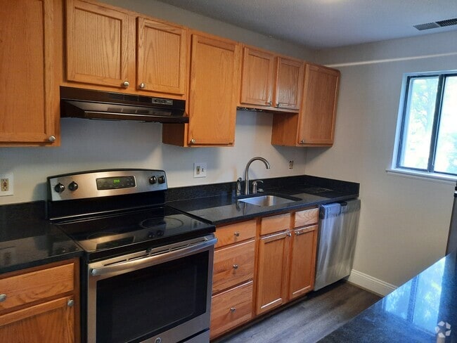 Building Photo - 40 Village Hill Ln Rental