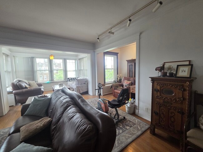Photo - 1128 W North Shore Ave Unit 1
