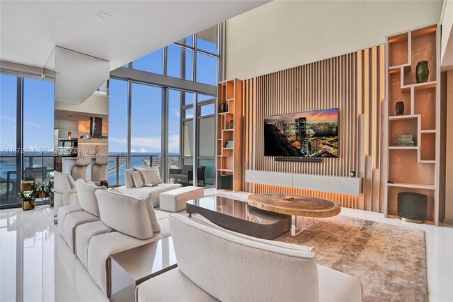 Building Photo - 1100 Biscayne Blvd Unit 6303