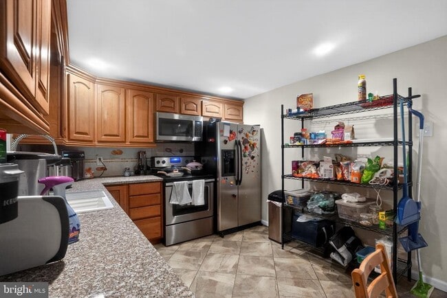 Photo - 4739 Smick St