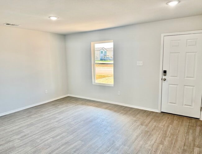 2865 Autumnwood Wy
