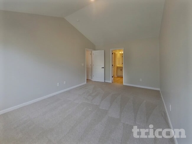 Photo - 271 Millen Dr